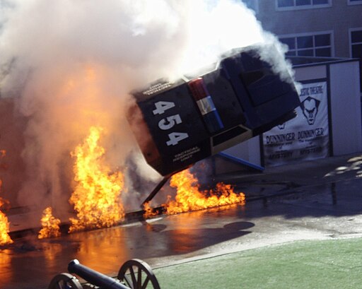 Stunt Show Stunt car in fire